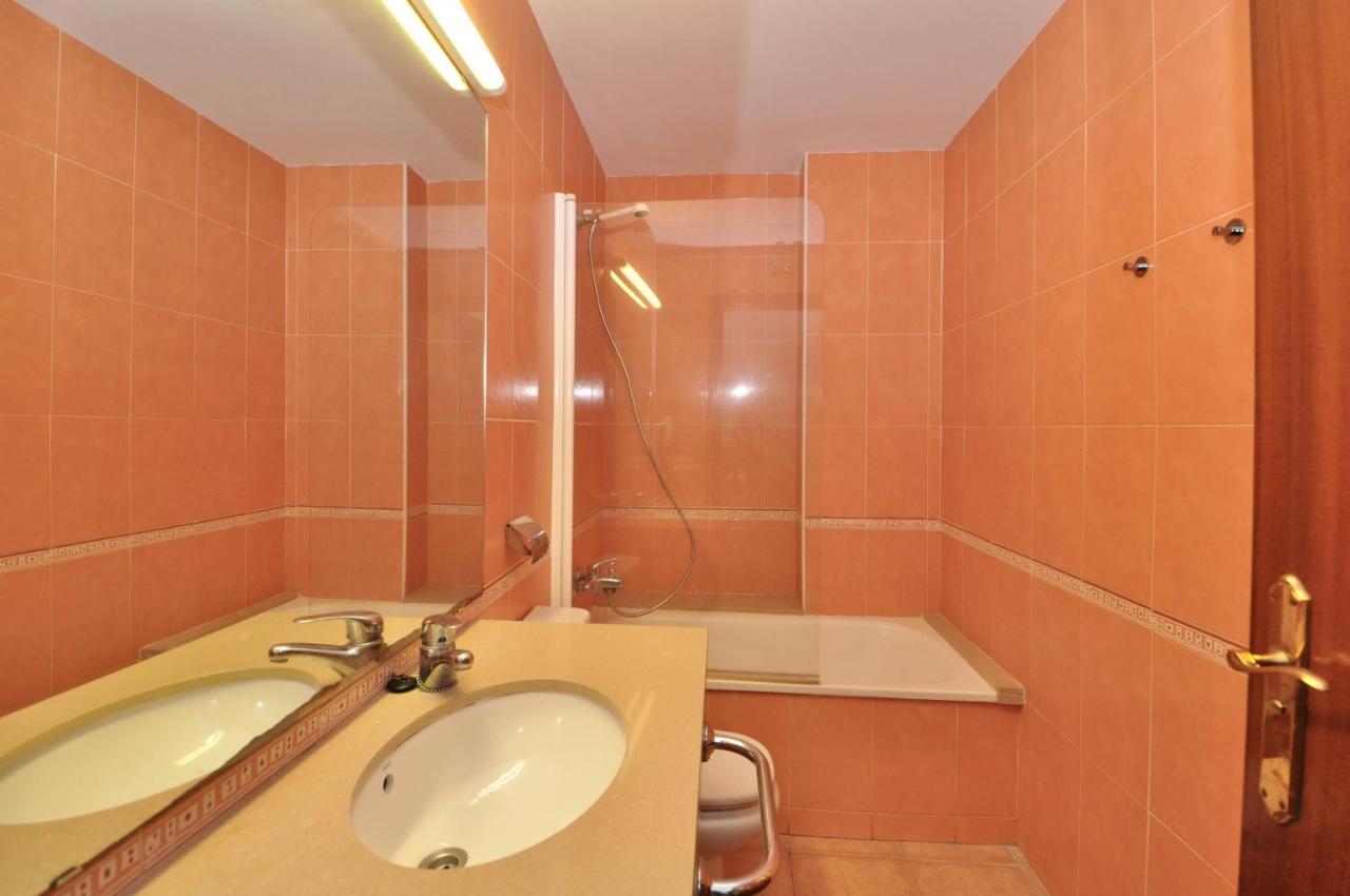 Apartments Sunsol Lloret de Mar Kültér fotó